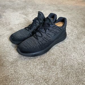 *SOLD* Nike Lunarepic flyknit mens running shoe
